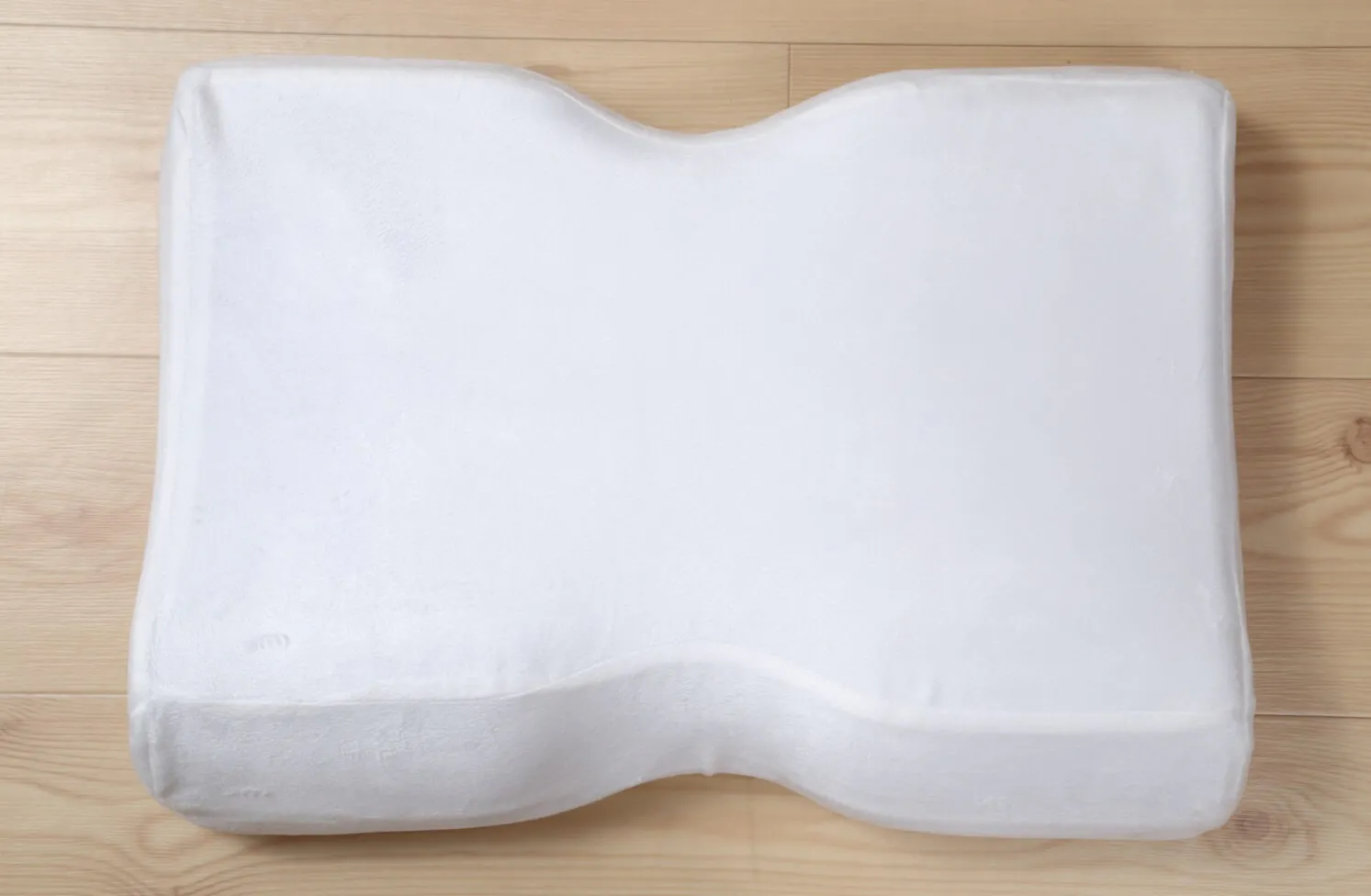 motton-pillow-up