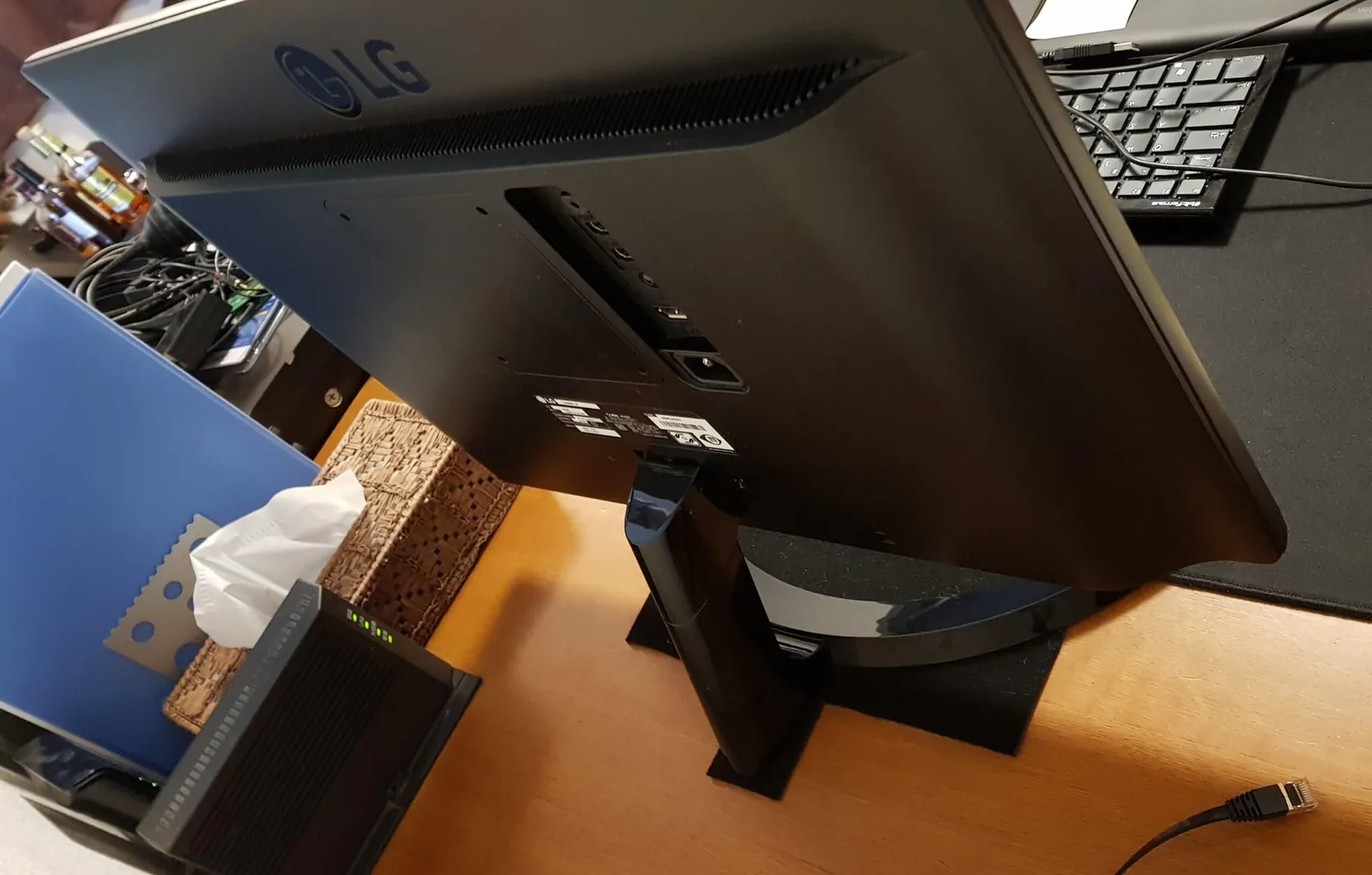 4k-monitor-lg-24ud58-b-review-photo-11