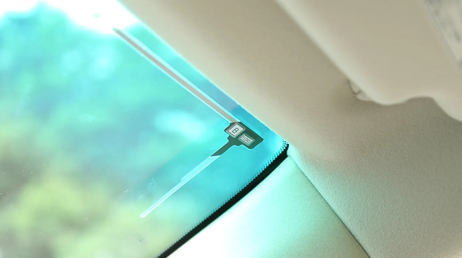 vics-wide-film-antenna