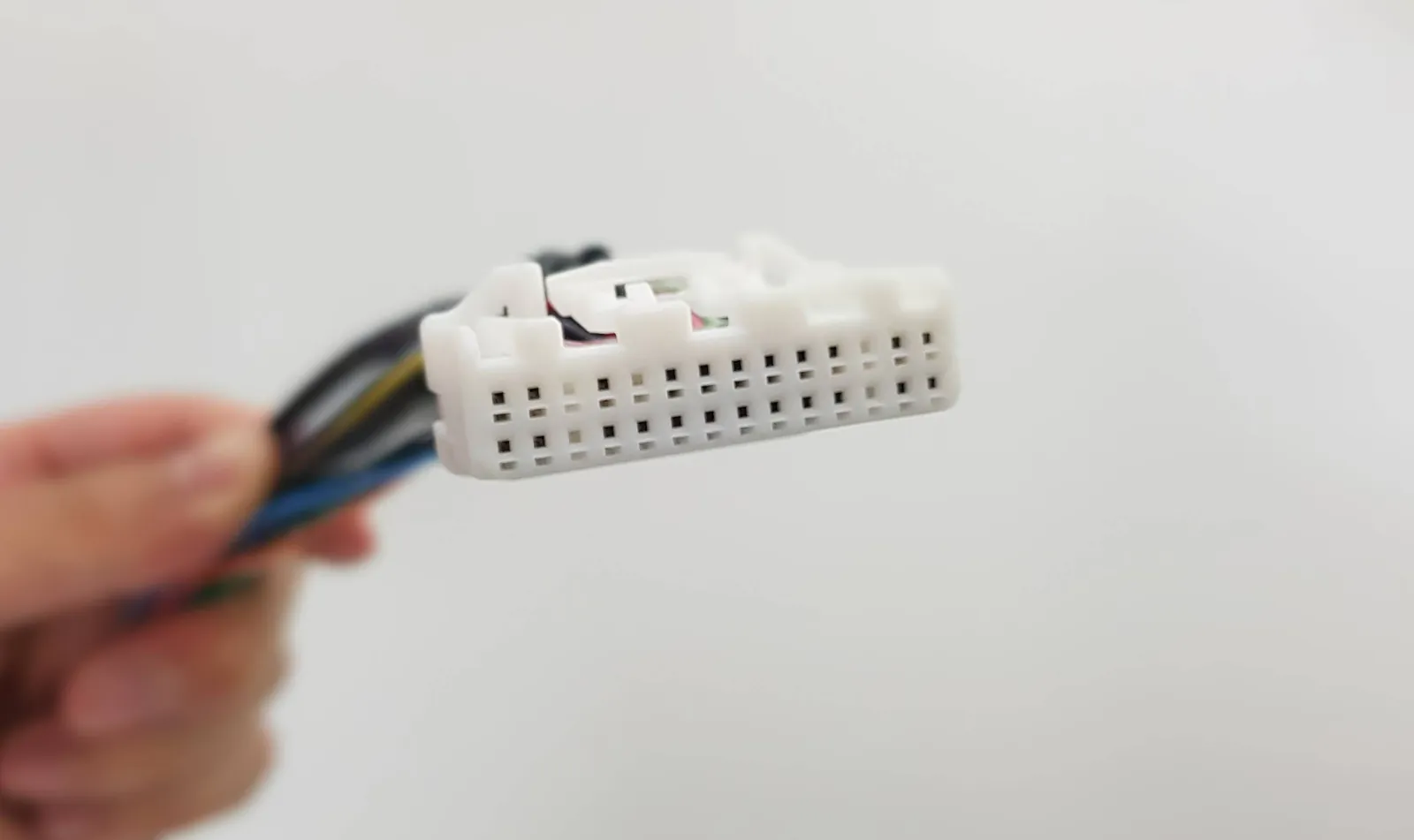 connector-example-28p