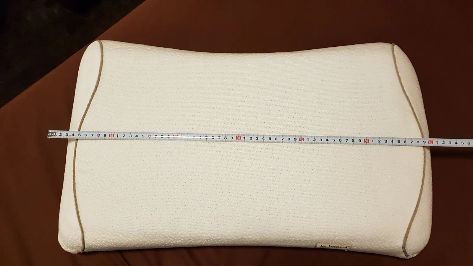 technogel-pillow-width-size