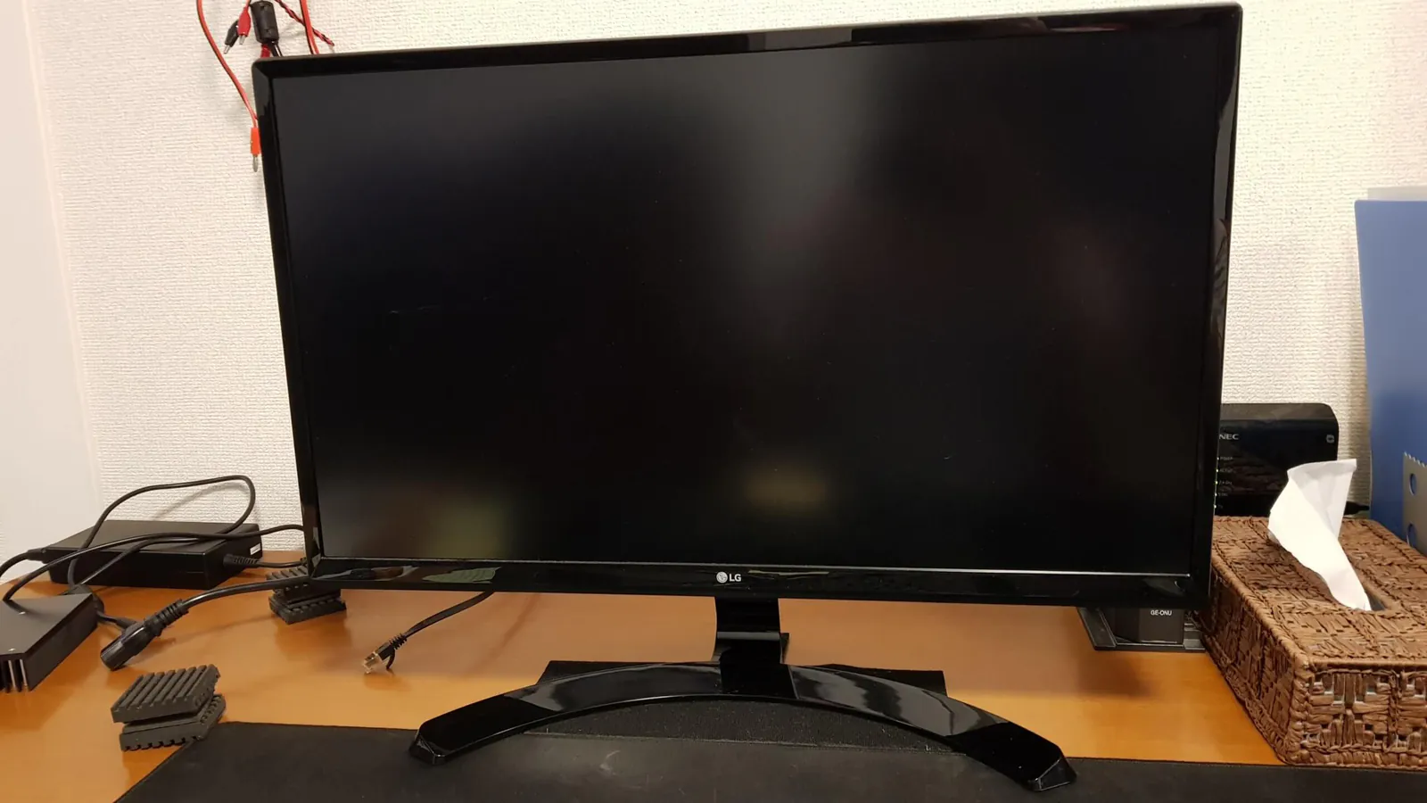 4k-monitor-lg-24ud58-b-review-photo-1